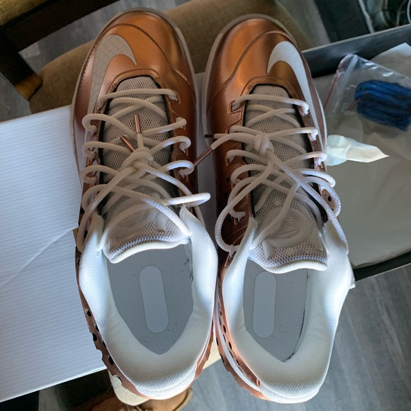 KD EYBL - Picture 2 of 2